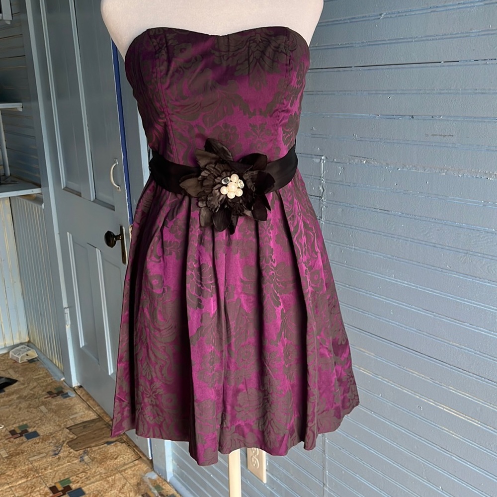 Speekless purple strapless short party dress